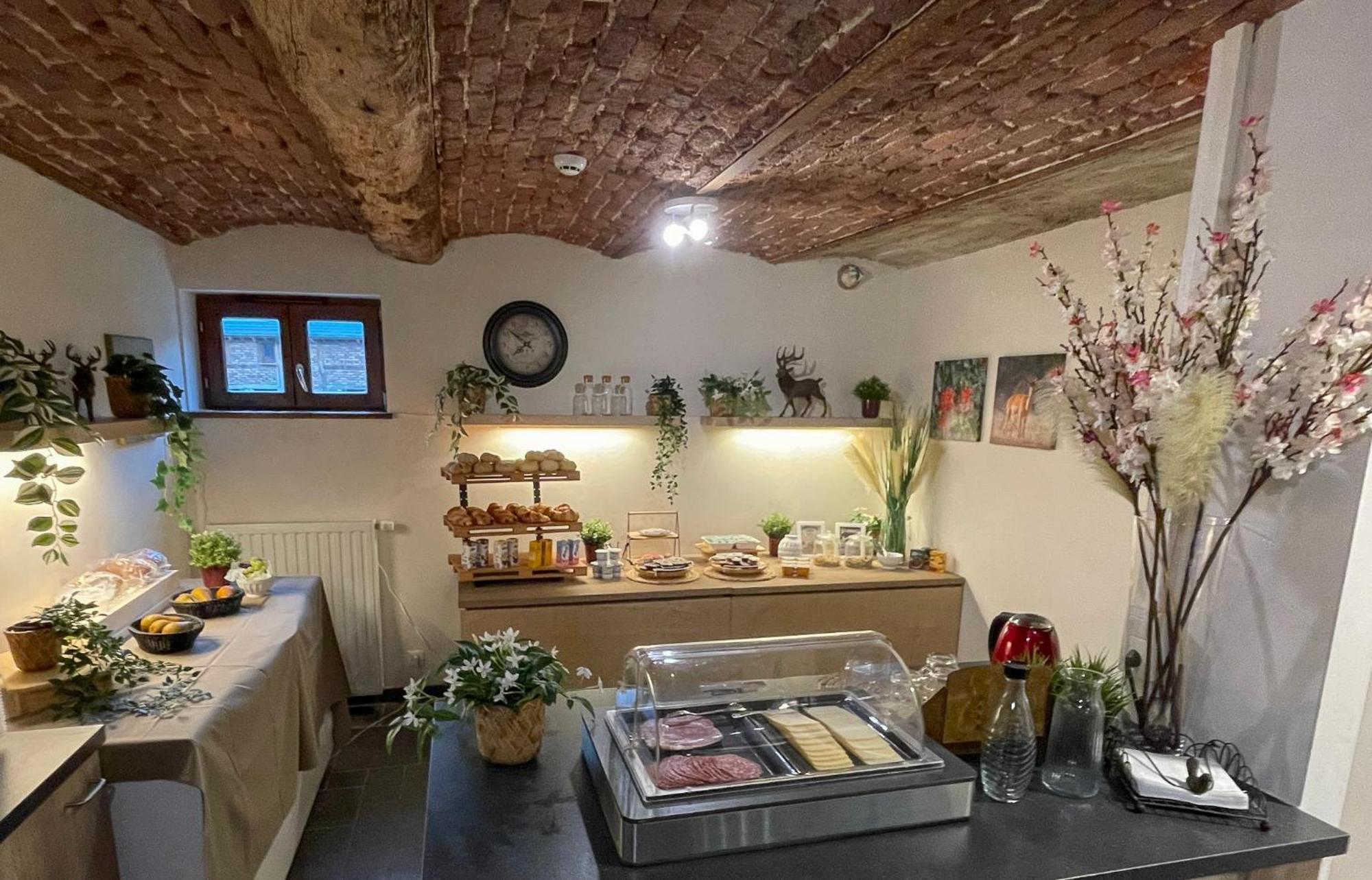 סומה - לוזה B&B Hotel In Ferme De Leuze Nabij Durbuy, Eigen Laadpalen מראה חיצוני תמונה